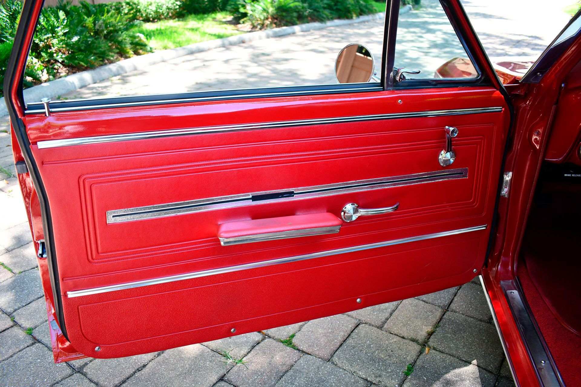 Car Image 8