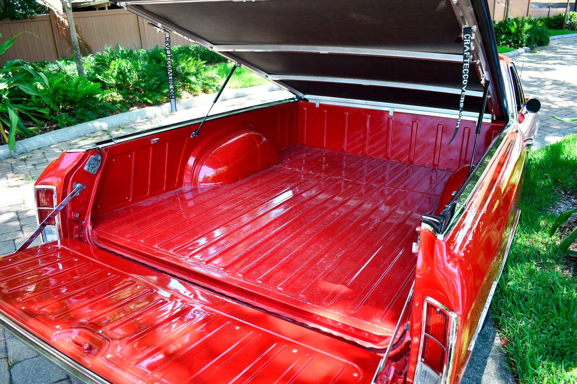 Car Image 16